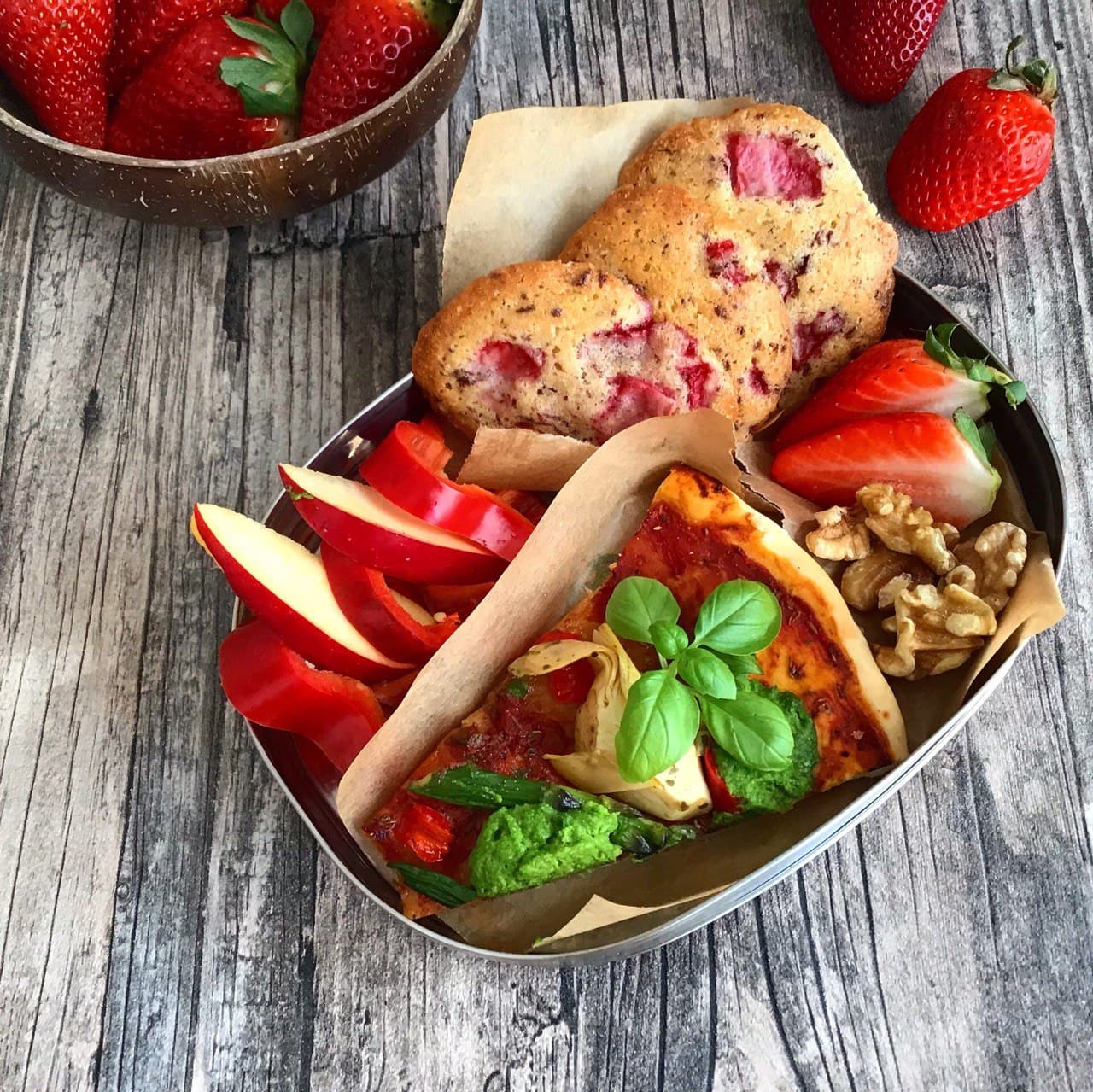 Die LunchBuddy mit Pizza füllen und die Hefe dazu selber herstellen - Claudia von Gemüseliebelei zeigt wie es geht.