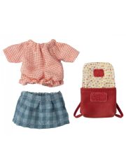 Maileg Big Sister / Big Brother Dreiradmaus mit Pullover, Rock und Rucksack (rot)