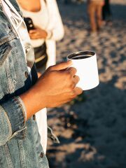 MiiR vakuumisolierter Becher &quot;Camp Cup&quot; mit Henkel - Gray Speckle