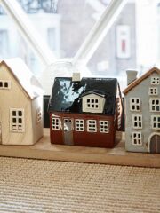 IB Laursen Haus &quot;Nyhavn&quot; f&uuml;r Teelicht - mit Dachfenster