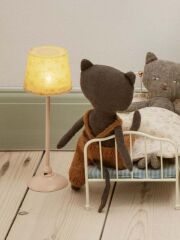 Maileg Vintage Stehleuchte f&uuml;r Maileg Teddys &amp; Hasen (Gr. 1) - dunkles Powder