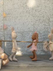 Maileg Hase (Größe 1 / 27 cm) - Ballettanzug (creme)