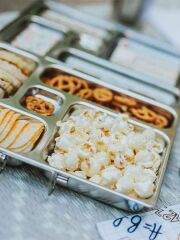 LunchBuddy Lunchbox &quot;5 Stars&quot; mit 5 F&auml;chern / B-Ware