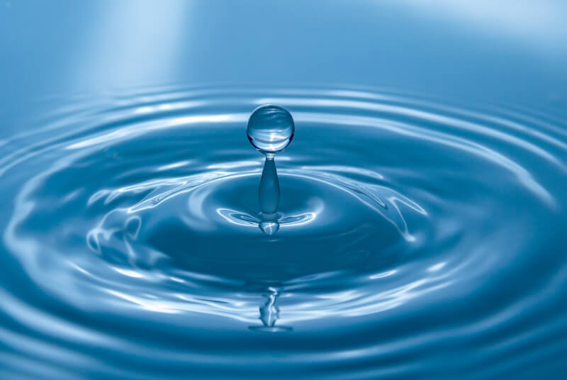waterdrop-1905122_1280.jpg